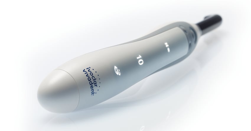 Stylish, reliable and clever: that’s Bluephase G4 – the first Bluephase curing light featuring an automated assistance system